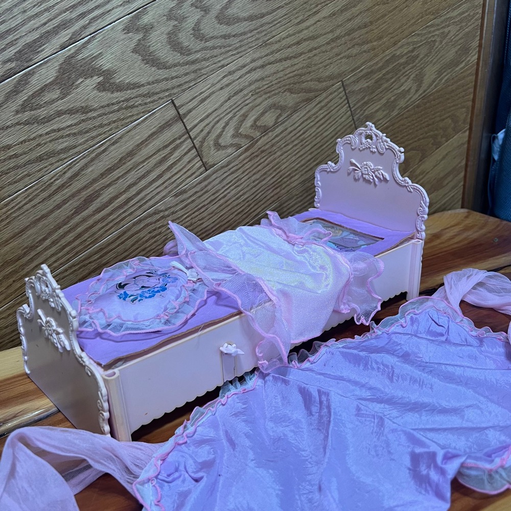 Vintage Barbie Canopy Bed Pink Purple Furniture Replacement Parts Lot Incomplete - Picture 2 of 13